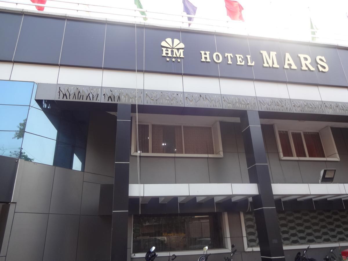 Hotel Mars Chennai Exteriör bild