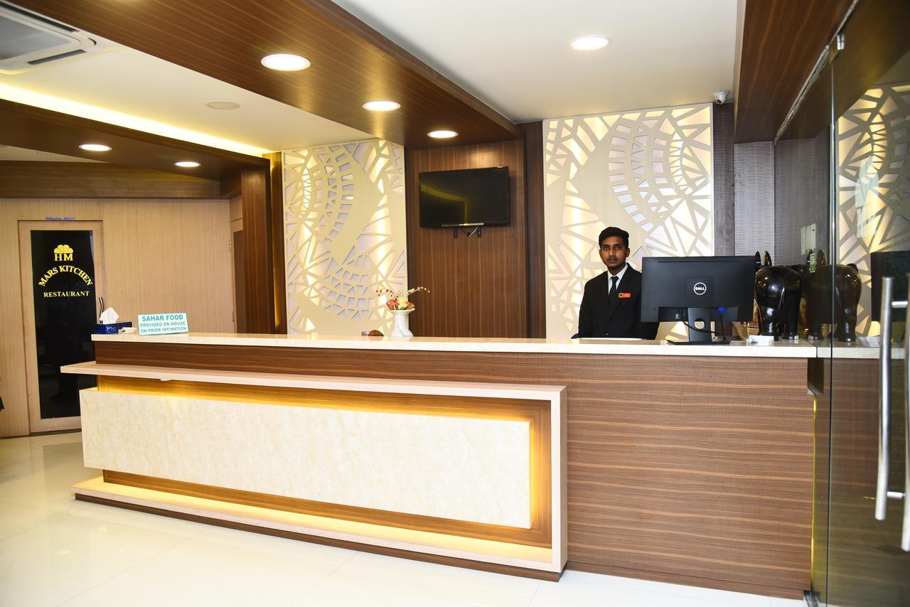 Hotel Mars Chennai Exteriör bild