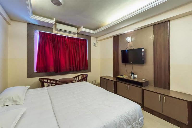 Hotel Mars Chennai Exteriör bild